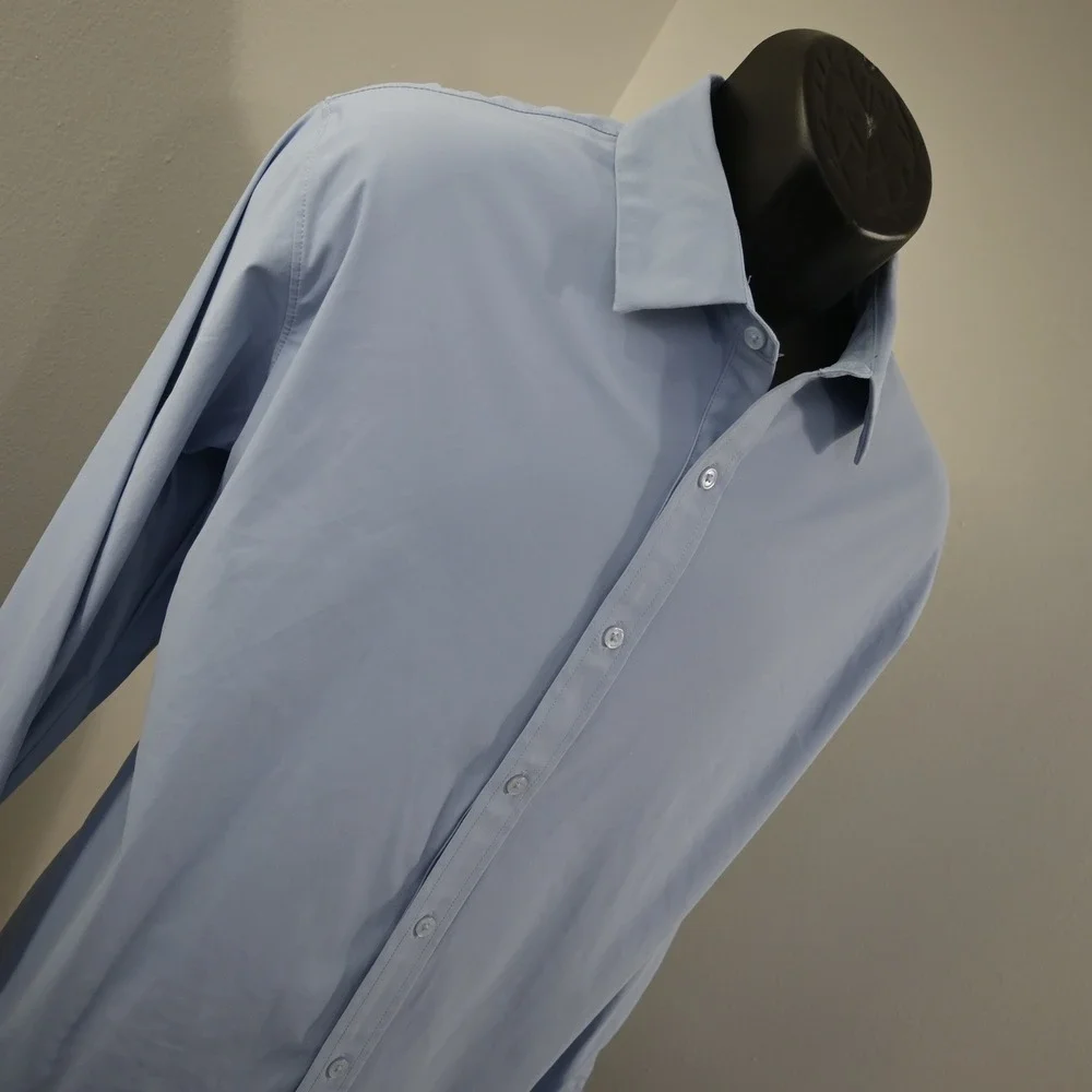 Fabletics Button Up Shirt Mens Large Blue Performance Stretch Long Sleeve